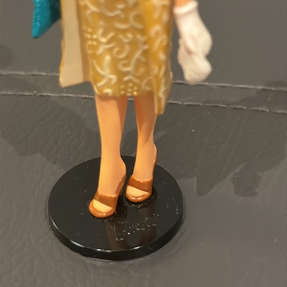 Hallmark | Barbie Keepsake Series Edition Ornament - 2006 - Picture 5 of 10